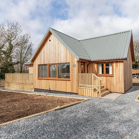 Kestrel Lodge 2 With Hot Tub Newton Stewart Exterior foto